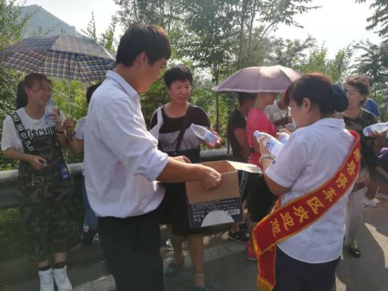 C:\Users\Administrator\Desktop\唐縣停車(chē)區(qū)獻(xiàn)真情20170809.files\image002.jpg C:\Users\Administrator\Desktop\唐縣停車(chē)區(qū)獻(xiàn)真情20170809.files\image002.jpg