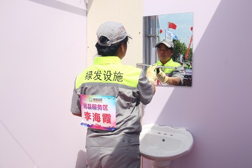 C:\Users\Administrator\Desktop\IMG_5784 - 副本.JPG C:\Users\Administrator\Desktop\IMG_5784 - 副本.JPG