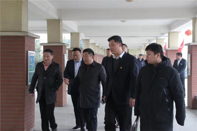 C:\Users\Administrator\Pictures\6371283068593098413479096.jpg C:\Users\Administrator\Pictures\6371283068593098413479096.jpg