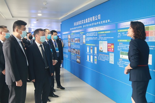 E:\祿發(fā)稿件\2021年\招商懇談會照片\1講解 - 副本.JPG E:\祿發(fā)稿件\2021年\招商懇談會照片\1講解 - 副本.JPG